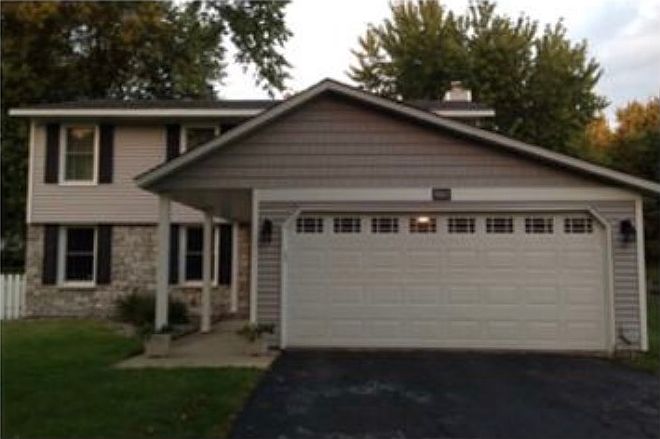 1st image of 9861 Cromwell Dr