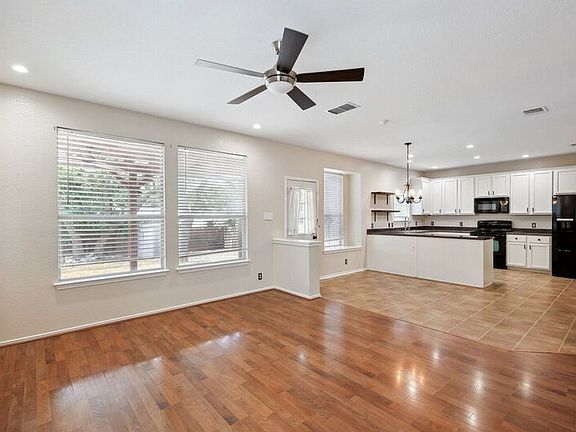 4th image of 5403 Argyle Way