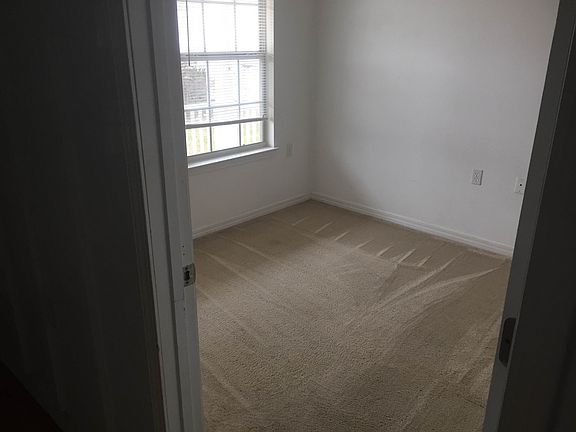 4th image of 2300 Bur Oak Dr