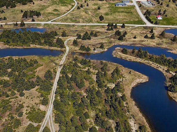 5th image of Chapel Cove Rd