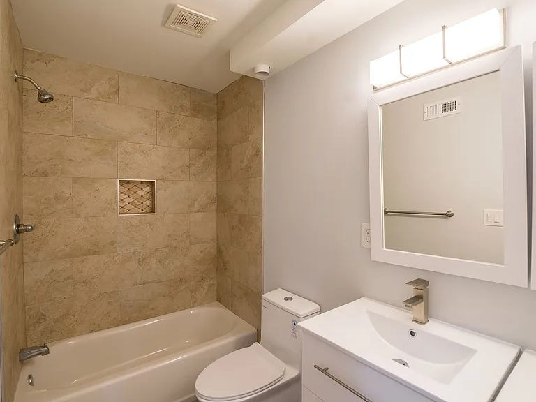 1220 Lecount St #A — Photo 20