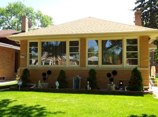 4933 Fargo Ave, Skokie, IL 60077