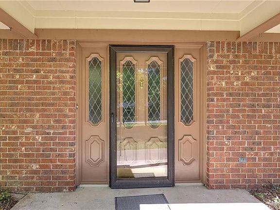 4th image of 1515 Chamberlain St