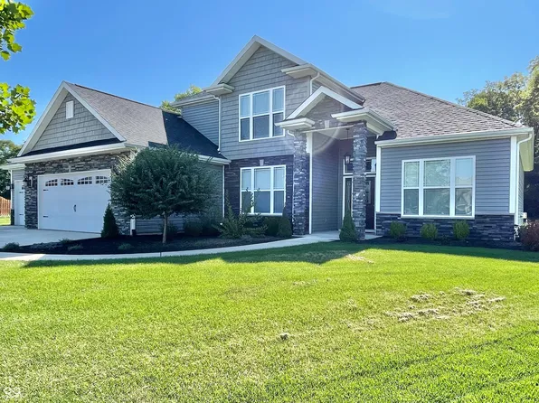 1041 Chesapeake Pointe Dr, Lafayette, IN 47909