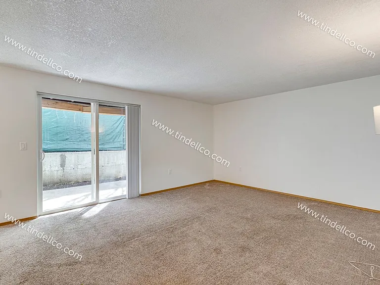 13738 NE Glisan St #3 — Photo 21