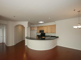 108 S Clark Dr #203, Los Angeles, CA 90048