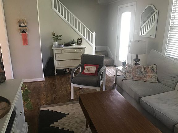 2nd image of 1313 Camden Dr