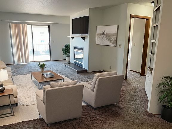 2nd image of 215 E Arbor Ave #205-307G