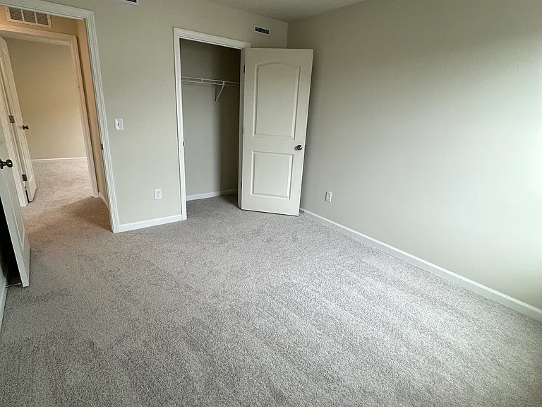3790 Riverstone Dr — Photo 29
