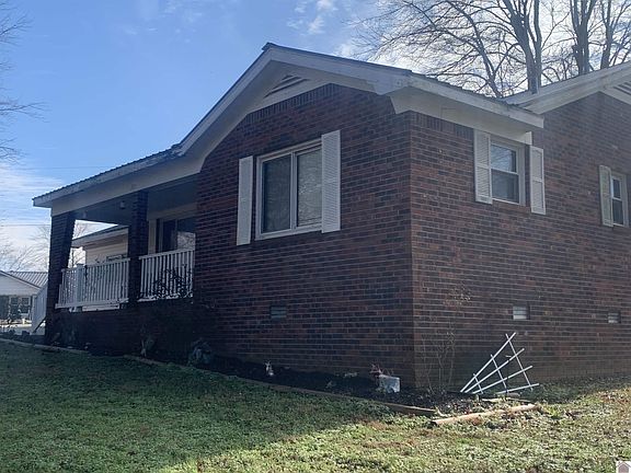 2nd image of 207 Shelby Dr