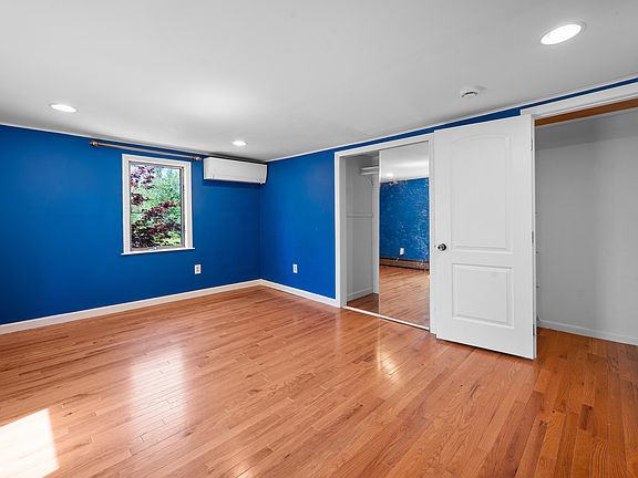 2nd image of 10 Griffin St