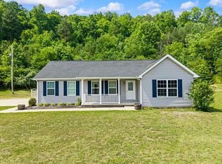 425 W Fox Trail Rd, Manchester, KY 40962