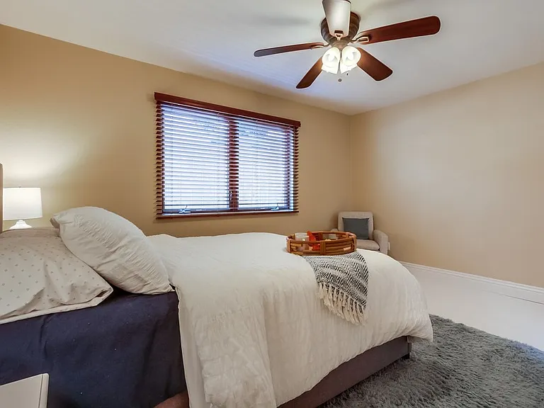 525 Marine St #1 — Photo 6