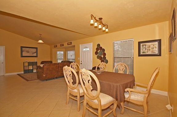 5th image of 1369 Merrimac Ave #1