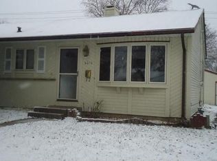 6610 W Fremont Pl, Milwaukee, WI 53219