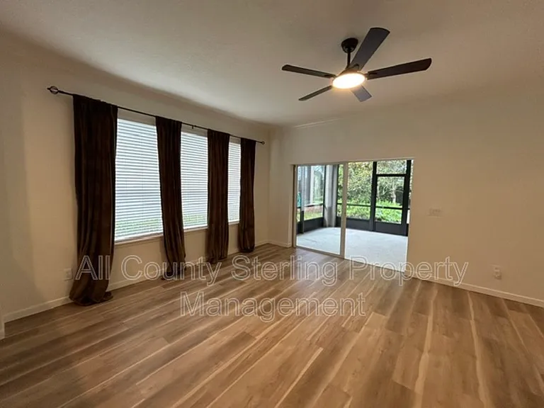 184 Birchmont Dr — Photo 12