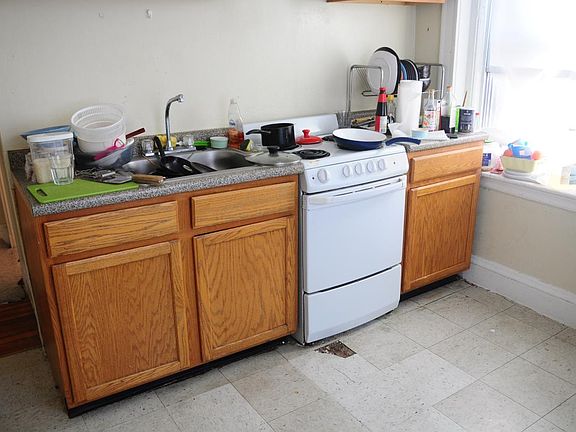5th image of 15 Gardner St APT 6