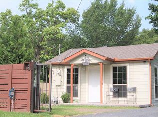 549 Rayenell Ave, Dallas, TX 75217