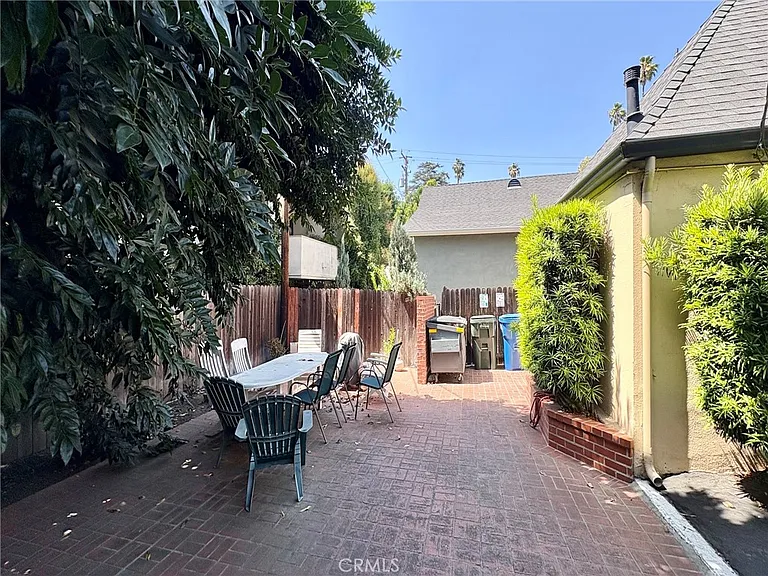 1744 Huntington Dr — Photo 49