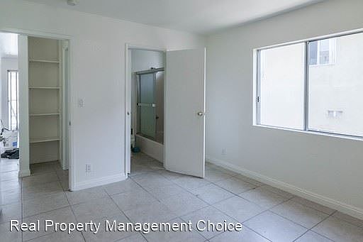 5th image of 13219 Doty Ave APT 10