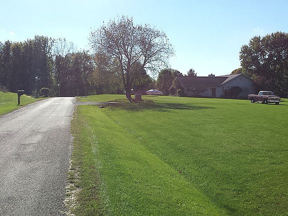 4th image of 438 Coldspring Dr