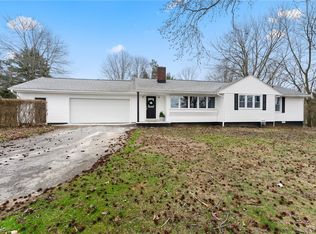 1707 Brookfield Rd, Hubbard, OH 44425