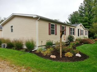 5415 S Pear Ave, Newaygo, MI 49337