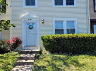 8307 Bark Tree Ct, Springfield, VA 22153