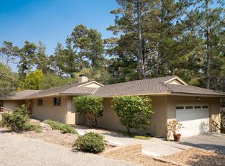 5 Forest Knoll Rd, Monterey, CA 93940