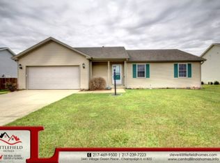 617 N Glover Ct, Saint Joseph, IL 61873