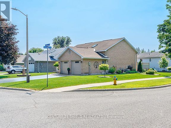 4th image of 1840 Belvedere Cres