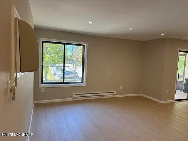 2 bed, 1130 sqft, $2,200 — Photo 4