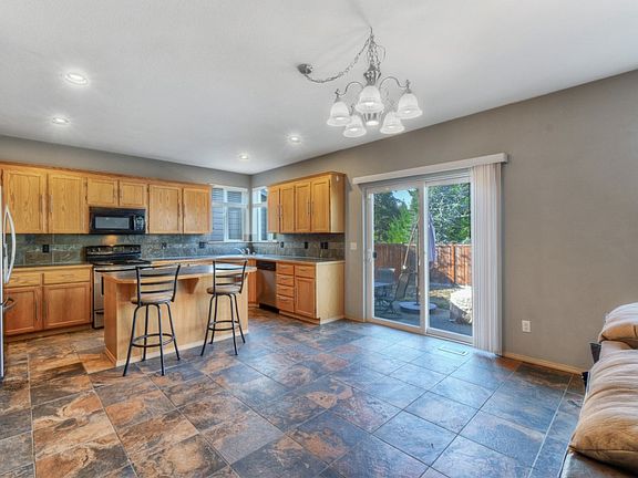3rd image of 2209 171st St E