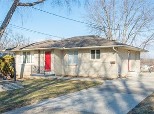 336 E Gray St, Des Moines, IA 50315