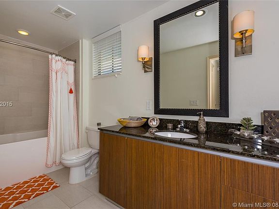 4th image of 903 NW 97th Ave #1