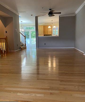4th image of 479 Amelanchier Ct