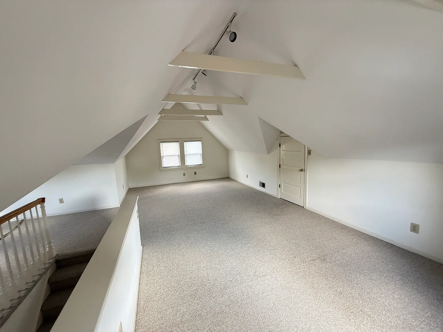 2 bed, 1400 sqft, $1,475 — Photo 4