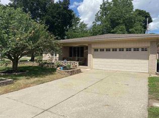 38416 Sarnette St, Clinton Township, MI 48036
