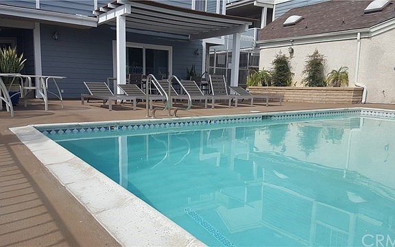 A large swimming pool and spa are available to residents all year.