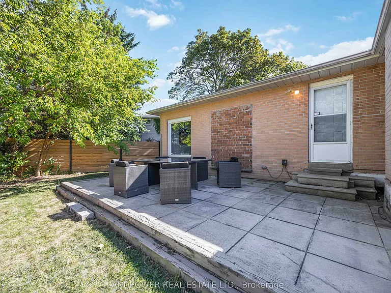 48 Marowyne Dr — Photo 21
