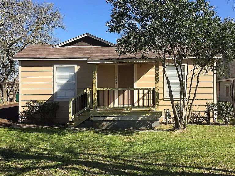 1st image of 163 Hood Dr