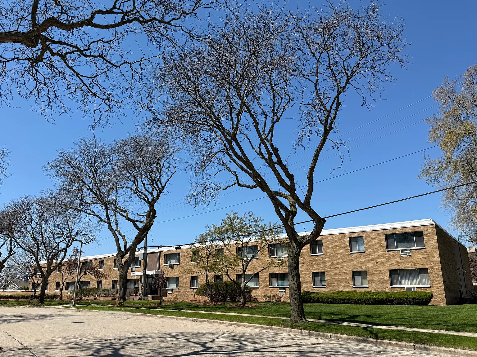 10330 W Montana Ave — Photo 1