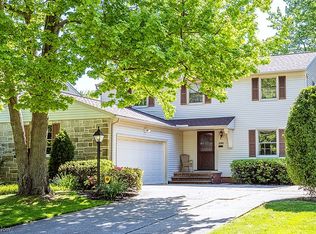 2181 Cedarview Dr, Beachwood, OH