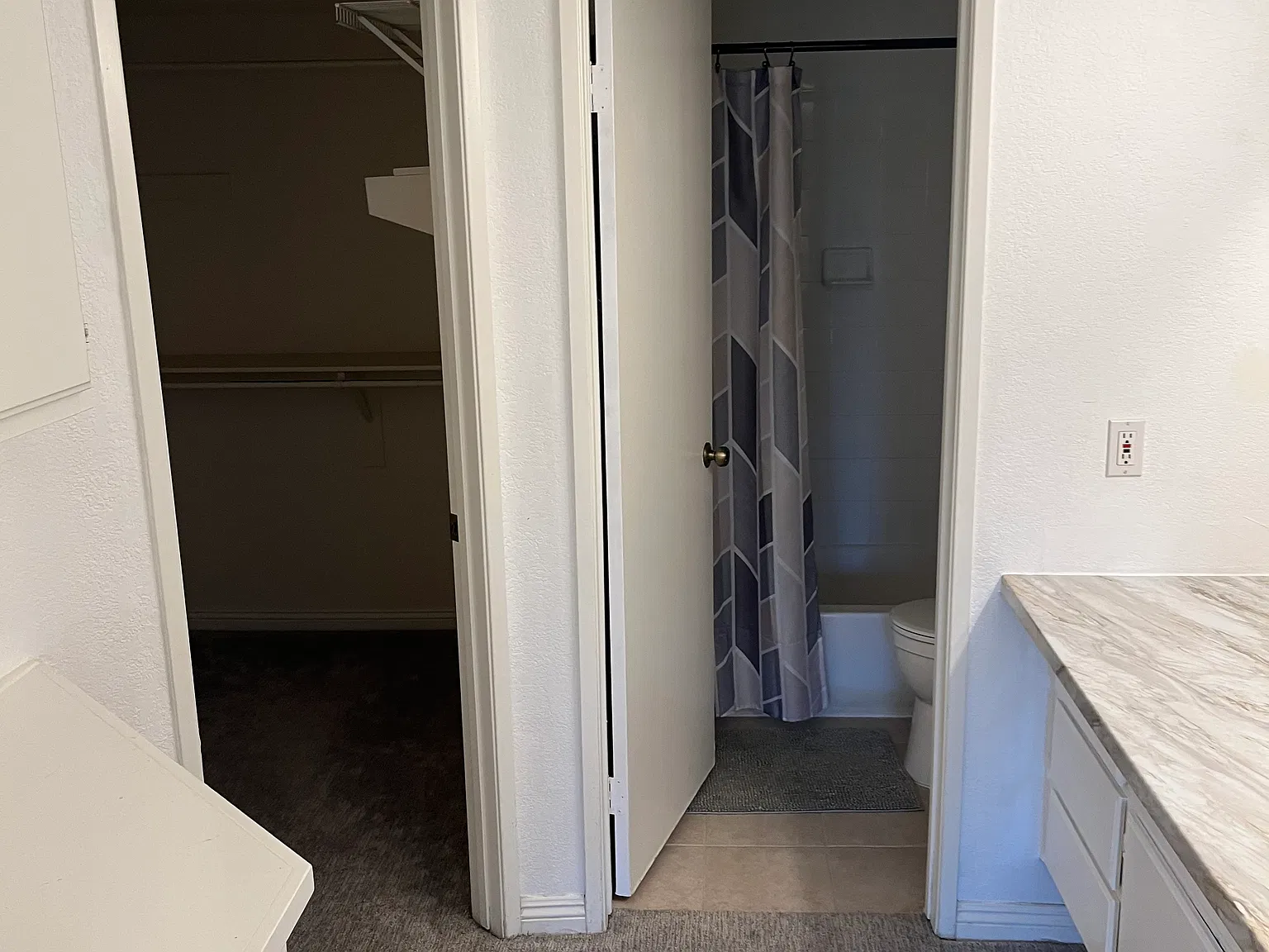 1 bed, 738 sqft, $2,600 — Photo 2