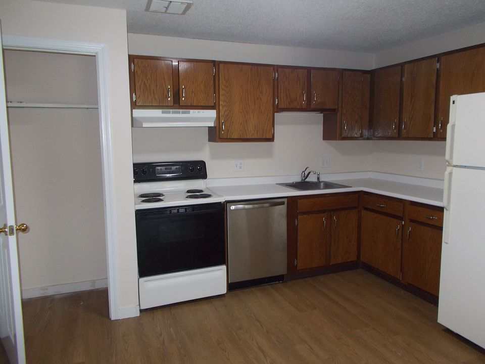 1st image of 12 Saint James Pl #1022