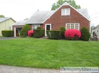 27 Martindale Rd, Clifton, NJ 07013