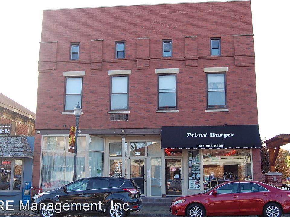 1st image of 219 Center St APT 206