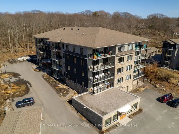 11 B Salt Dock Rd #401, Parry Sound, ON P2A 3B6