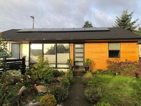 2nd image of 9237 32nd Ave SW