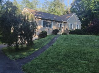 299 River St, Leicester, MA 01524